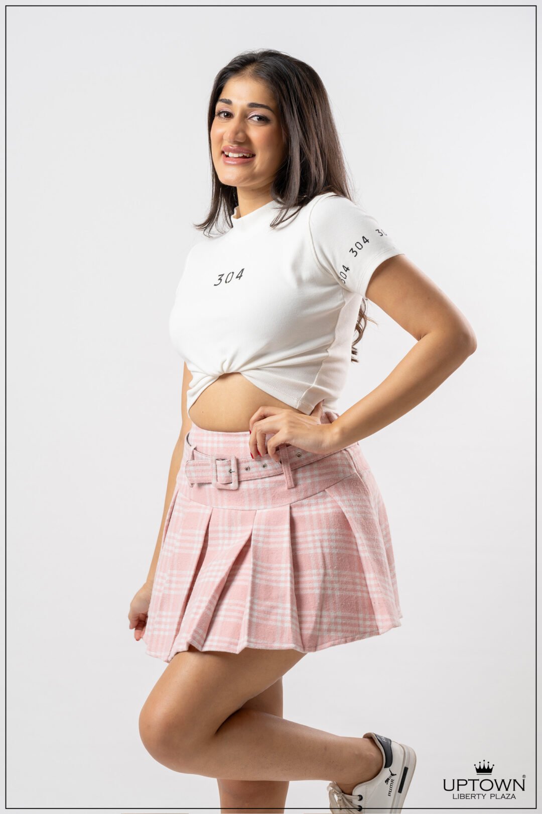 UP 4831 – TEE LOVE WHITE CUTE CROP TOP - Image 4