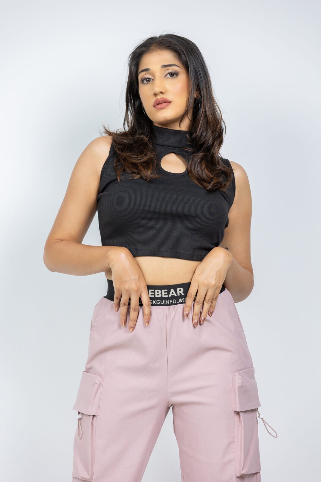 UP S103 - TEE LOVE FRONT HOLE TURTLE NECK CROP TOP