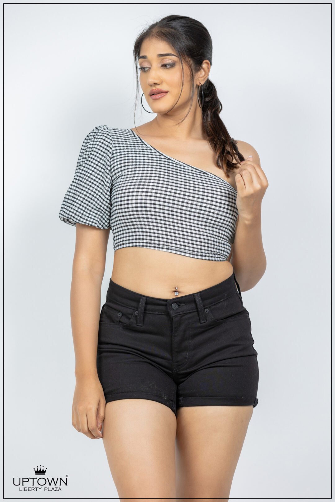 UP S101 - TEE LOVE ONE SHOULDER CROP TOP