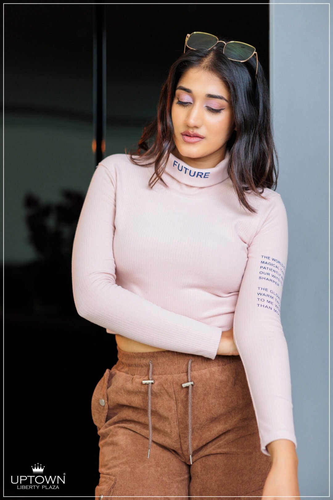 UP S105 - TEE LOVE TURTLE NECK LONG SLEEVE CROP TOP